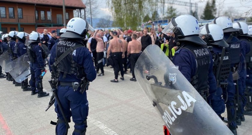 Kibic TS Podbeskidzia zatrzymany podczas niedzielnego meczu [FOTO]
