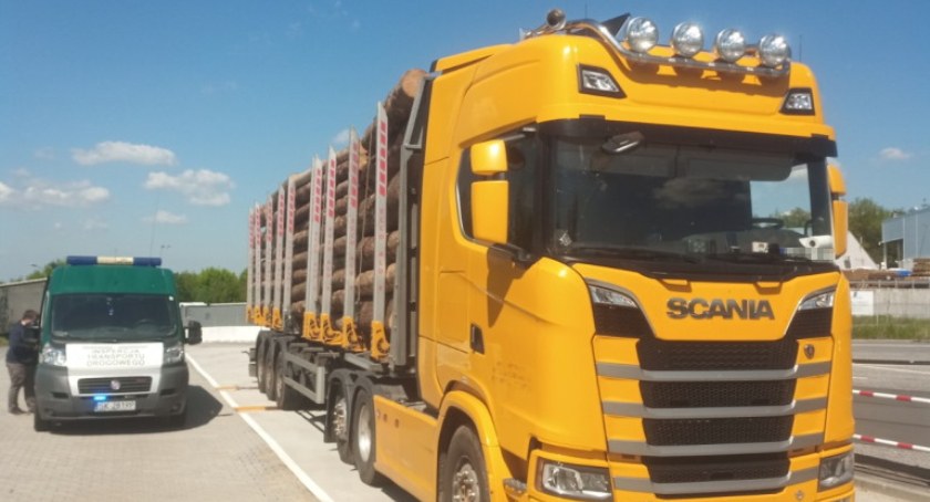 26 tys. zł kary za przeciążenie ciężarówki o 10 ton