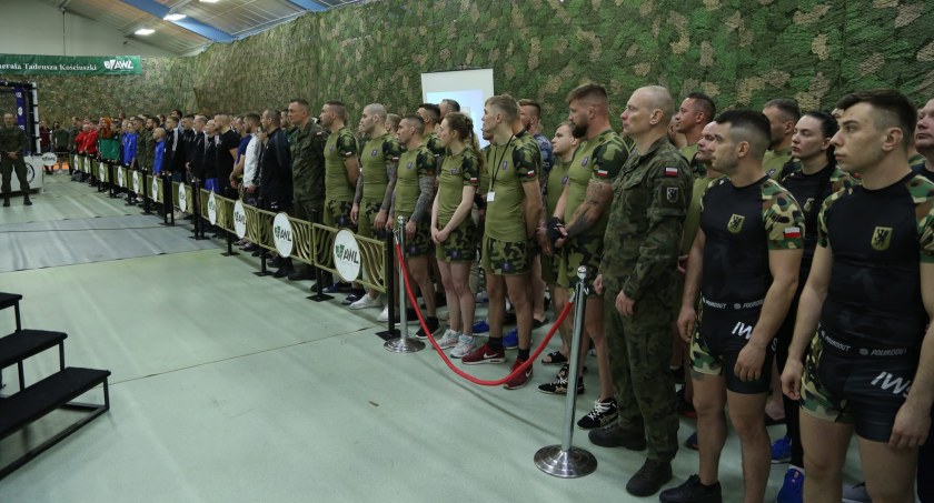 Żołnierz bielskiego batalionu wojskowym mistrzem MMA