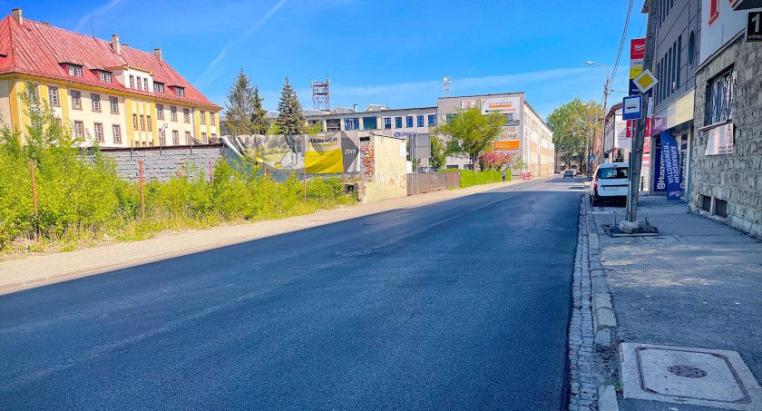 Nowy asfalt na Grażyńskiego, Okrzei, Kilińskiego i Podwalu