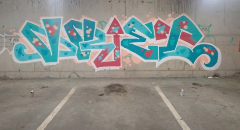 Mieszkaniec Gdyni przyłapany na malowaniu graffiti w Bielsku-Białej