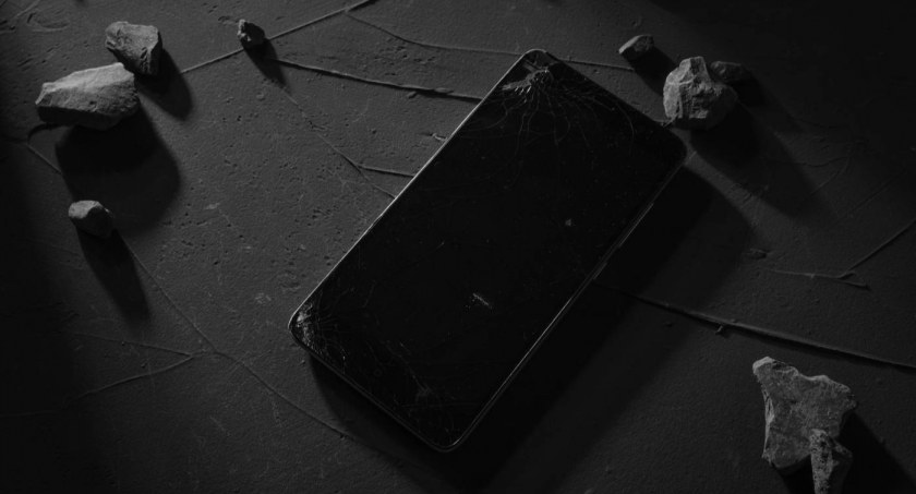 Etui na telefon: jakie cechy powinno spełniać, by można było określić je mianem bezpiecznego?