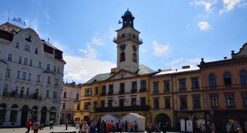 Iglica wróci na cieszyński Ratusz jeszcze w tym roku