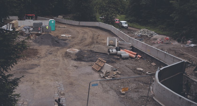 Betonoza pod Szyndzielnią? Trwa remont alei Armii Krajowej