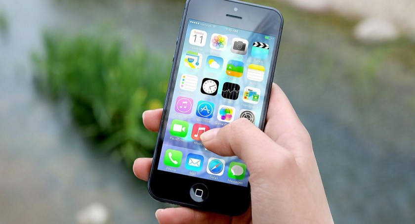 Na co zwracać uwagę, kupując telefon komórkowy?