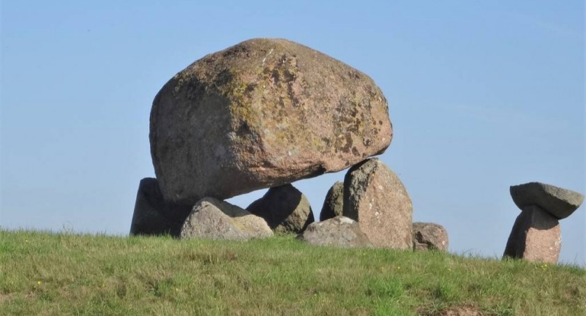 Wykład w ramach Europejskich Dni Dziedzictwa: „Monumenty umarłych: prehistoryczne grobowce megalityczne nad Morzem Bałtyckim”, prowadzenie Cezary Namirski