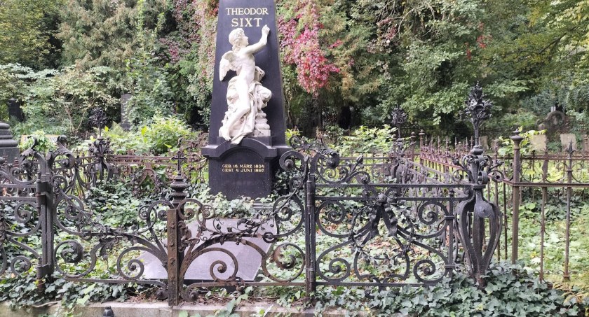 Groby wybitnych bielszczan. Gdzie się znajdują?