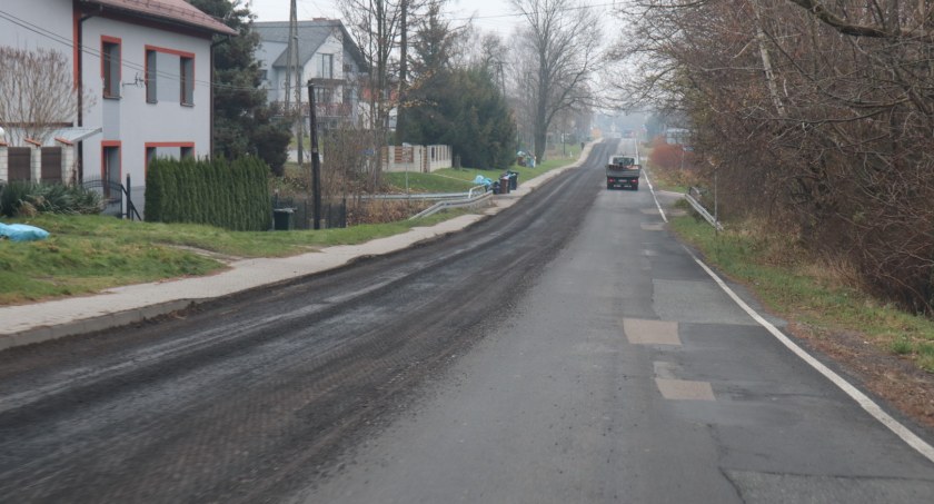 Ulica Żywiecka w Wilkowicach zyska przeciwhałasowy asfalt