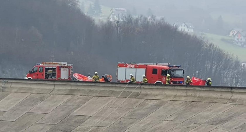Wyłowiono ciało z Jeziora Żywieckiego