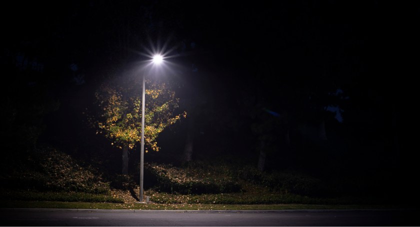 Wyłączenie latarni w nocy i mniej świątecznych iluminacji to sposób na oszczędności w Czechowicach-Dziedzicach