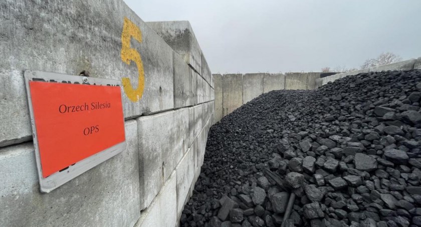 Kopalnia Silesia przekazała 150 ton węgla gminie Czechowice-Dziedzice