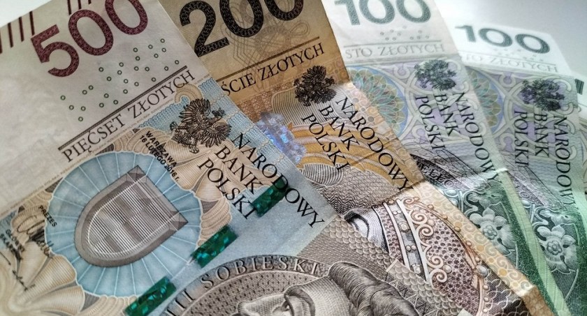 Ustawa antylichwiarska weszła w życie. Koniec z ukrytymi opłatami i gigantycznym oprocentowaniem