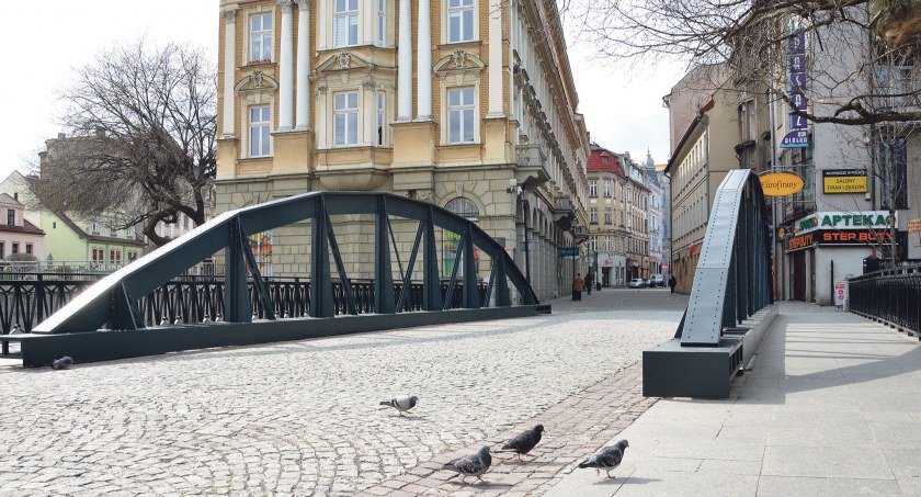 Wiec mieszkańców i areszt dla burmistrza Białej