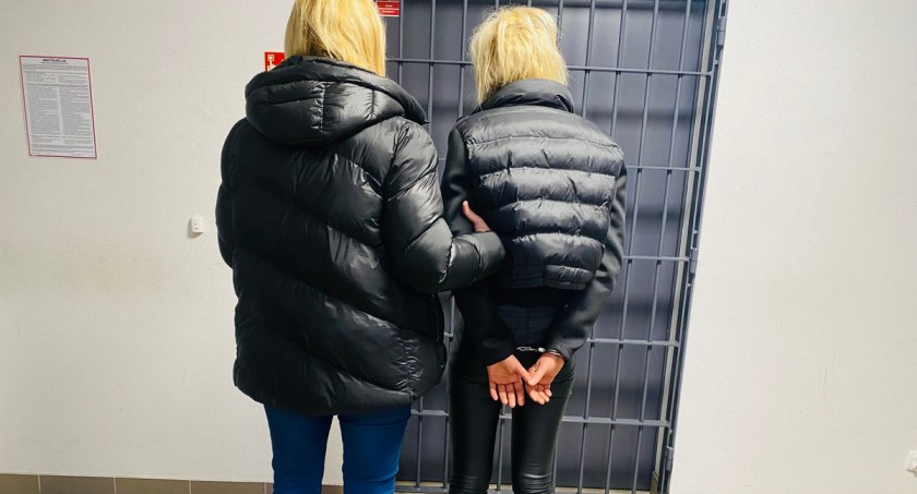 Chcąc uratować koleżankę przed kłopotami zaproponowała policjantom 5 tys. zł łapówki