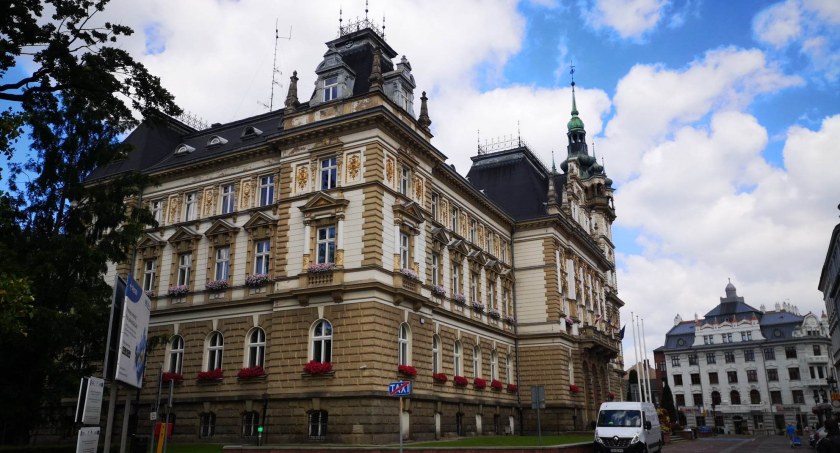 Po gorącej dyskusji podjęto decyzję o referendum w sprawie spalarni