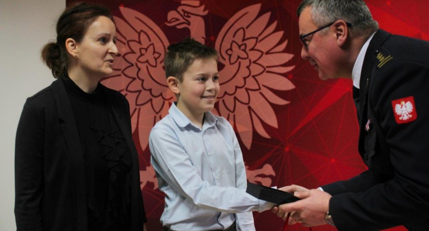 10-letni Wojtek został odznaczony przez Komendanta Głównego PSP