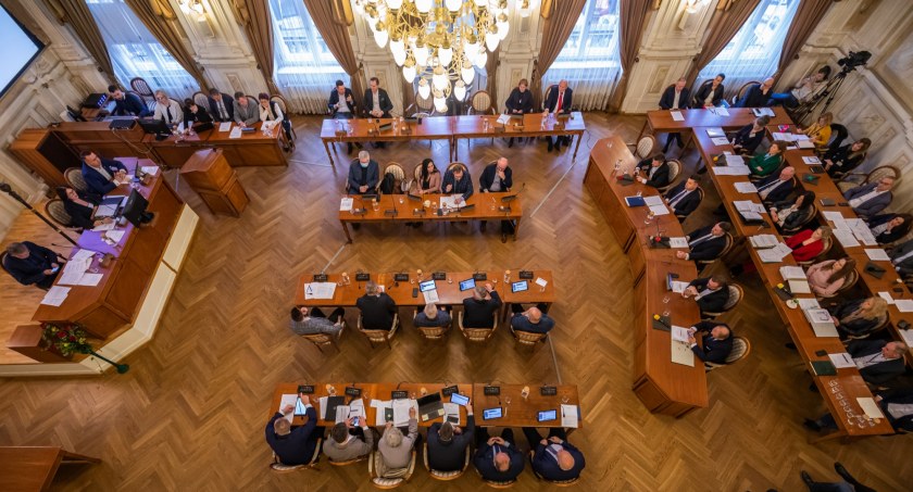W Bielsku-Białej odbędzie się sesja nadzwyczajna w sprawie skażenia wody