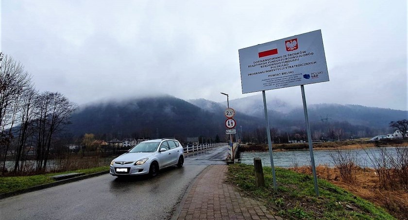 Rozbiórka mostu w Porąbce rusza po świętach