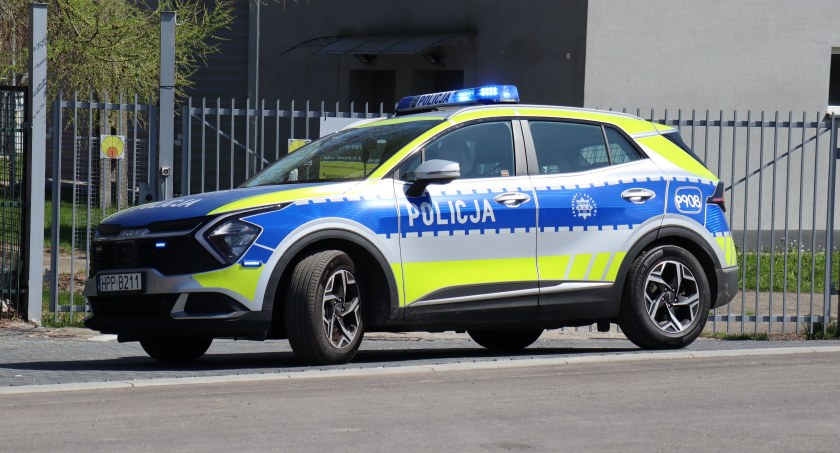 Fałszywy alarm bombowy w bielskiej podstawówce | Zatrzymano 16-latka ze Szczecina
