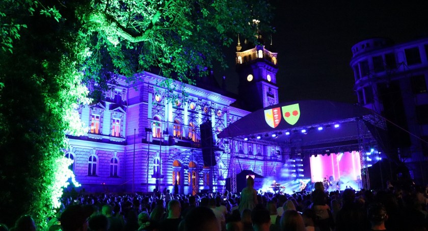 Za świadectwo z czerwonym paskiem bilet na festiwal Letnie Brzmienia