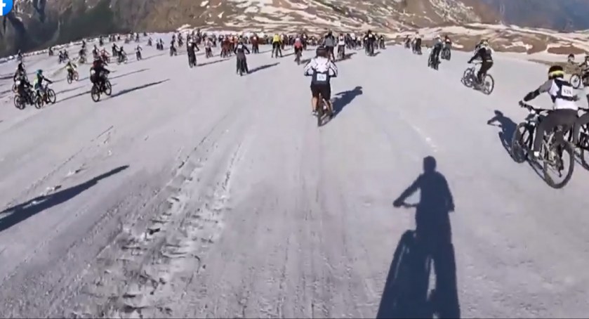 Bielski radny zjedzie rowerem z lodowca w Alpach