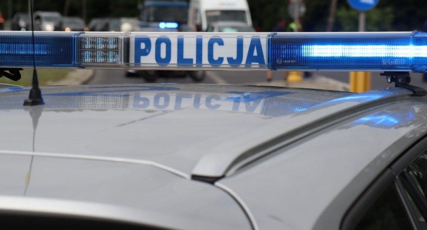 Jechał skuterem mając ponad 5 promili! Jazdę zakończył w rowie