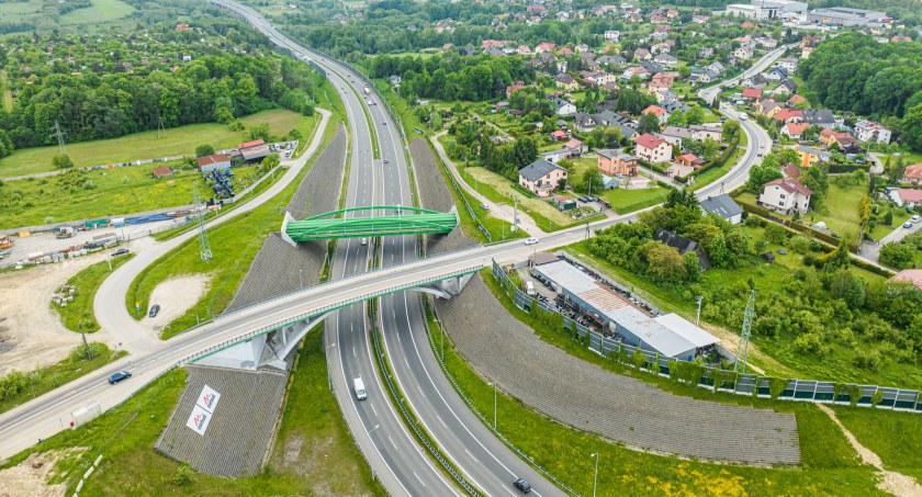 Zmiana organizacji ruchu na zakręcie idiotów