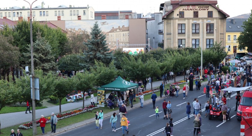 Zabawy z lat 70 na zamkniętej ulicy Zamkowej już w niedzielę