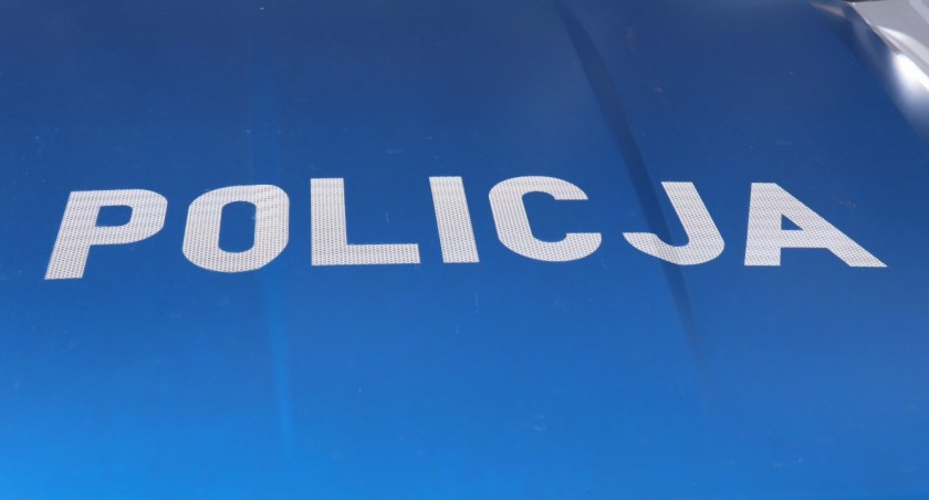 Ukradł alkohol za 7,76 zł i uderzył ochroniarza w twarz