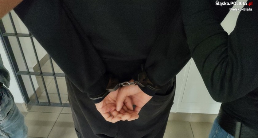 Pobił 16-latka i ukradł mu buty warte 1 tys. zł