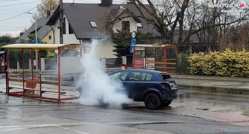 Czy bielszczanie pomagają widząc wypadek? Nietypowa akcja policji w Bielsku-Białej
