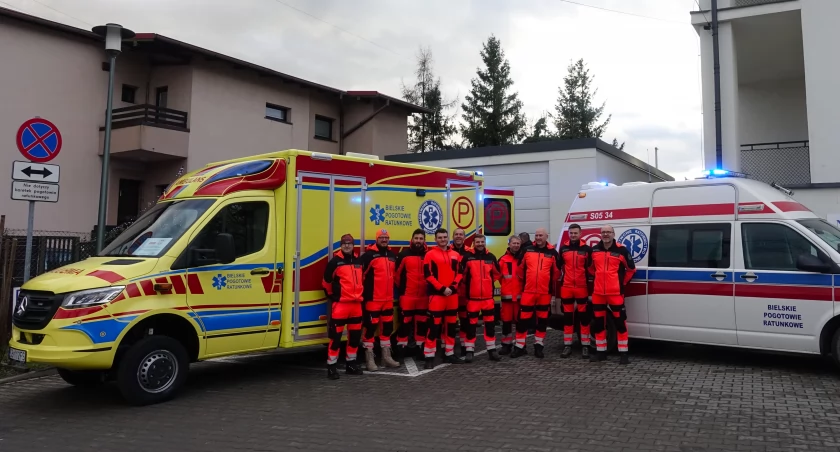 Nowe karetki z napędem na cztery koła w bielskim pogotowiu