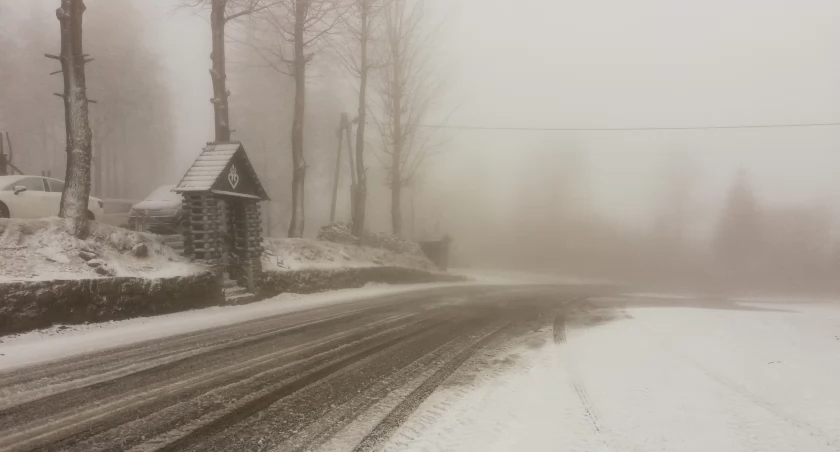 Zmiany w pogodzie. W Beskidach do -18 stopni i śnieg