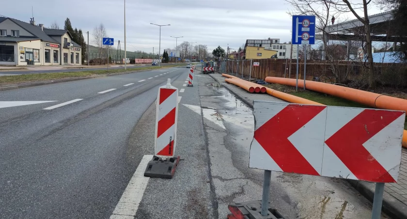 Trzy tygodnie utrudnień na Bystrzańskiej w Bielsku-Białej | Powodem budowa sklepu