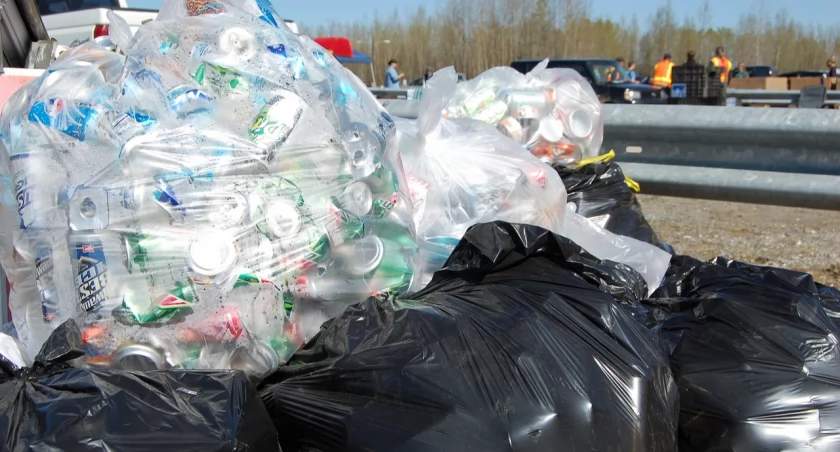 [Prima aprilis] Przezroczyste worki do segregacji odpadów. Nie wszystkim ten pomysł się podoba