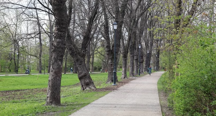 Park nie będzie nosił imienia Włókniarek, zespół ekspertów powołał się na polską gramatykę