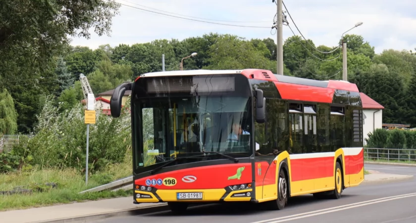 Jak będą kursowały autobusy w długi weekend majowy?
