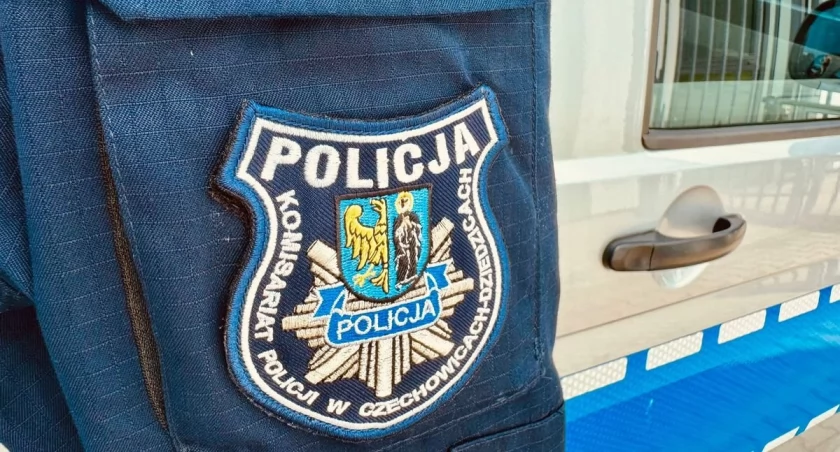 Mężczyzna chciał skoczyć z wiaduktu, Policjanci zapobiegli tragedii
