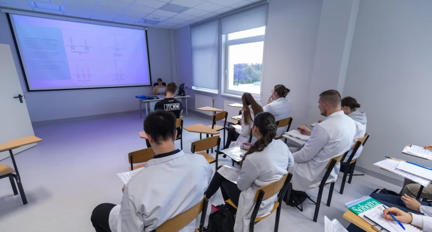 Bielska filia SUM oblegana przez kandydatów. 18 osób na jedno miejsce