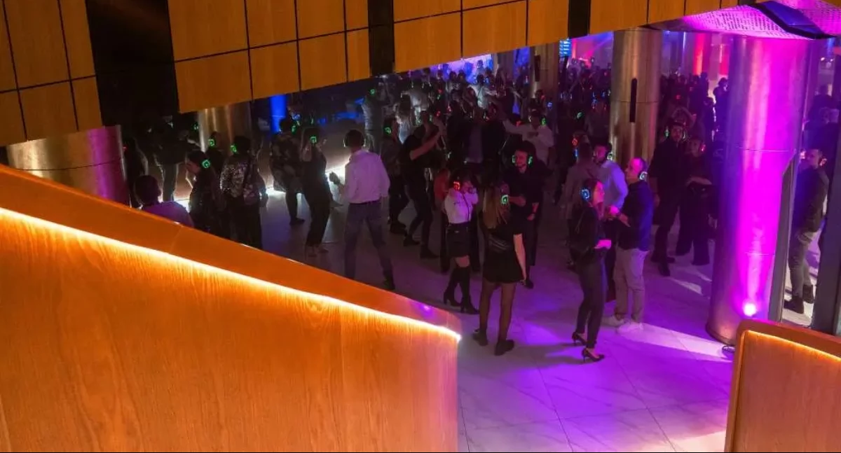 Silent Disco w foyer Cavatina Hall