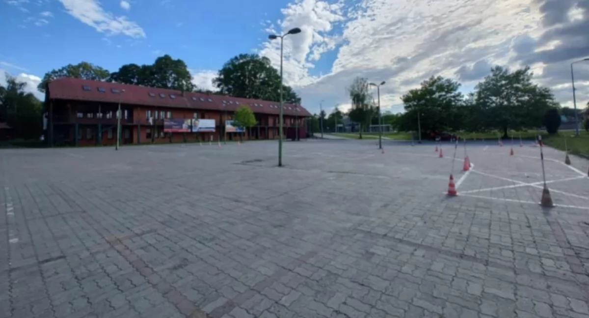 Tymczasowa lokalizacja targowiska miejskiego na czas budowy nowej siedziby Banialuki
