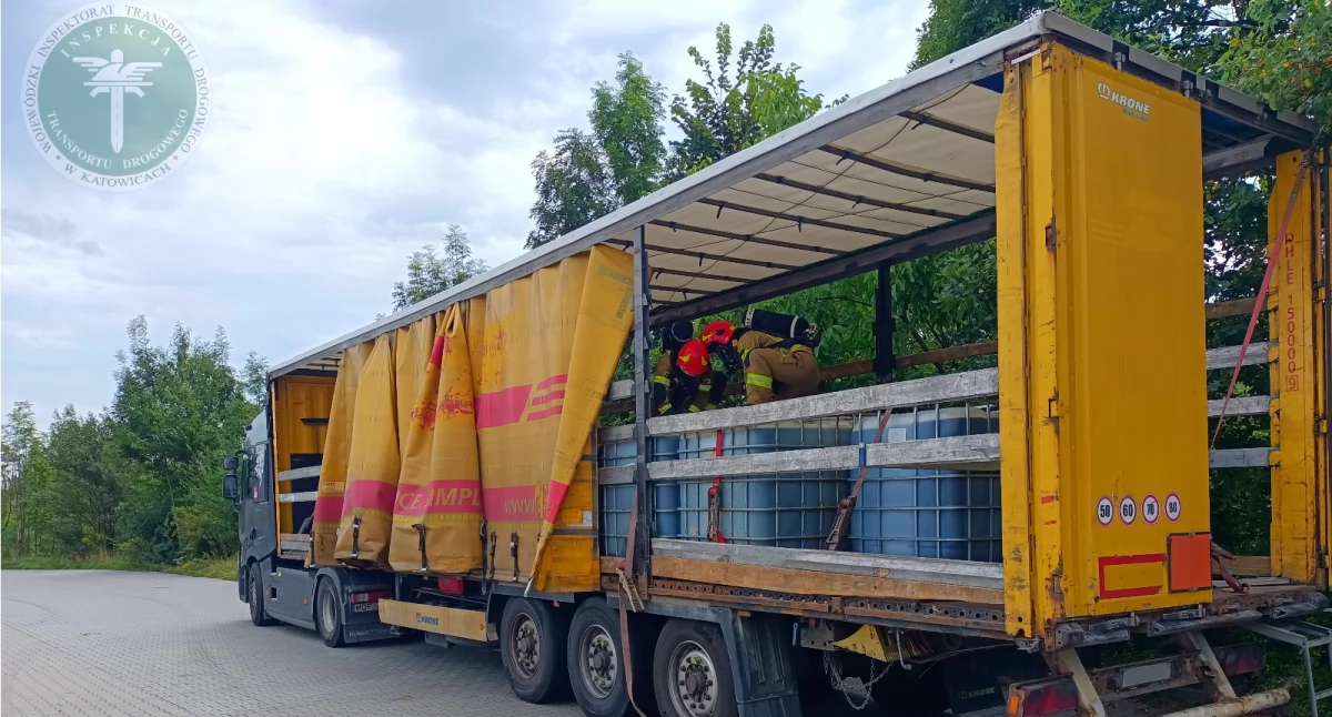 Niebezpieczny transport zatrzymany na drodze ekspresowej S52