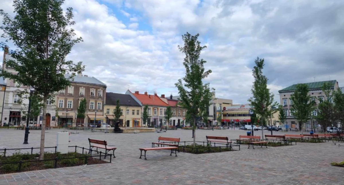 Mieszkańcy skarżą się na hałas i utrudnienia podczas imprez na placu Wojska Polskiego