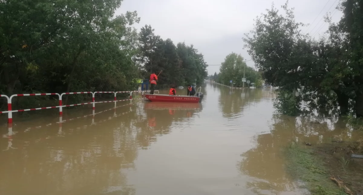 Stan klęski żywiołowej wprowadzony w Bielsku-Białej oraz powiatach bielskim, cieszyńskim i pszczyńskim. Poinformowano o odszkodowaniach