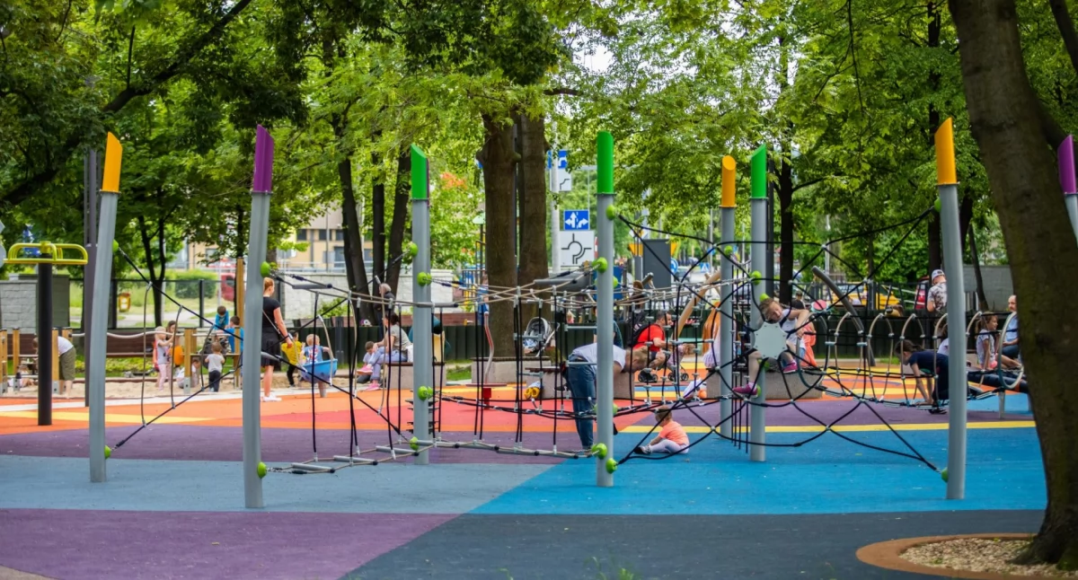 Zmiana planów. Park Szósty Zmysł pozostaje otwarty