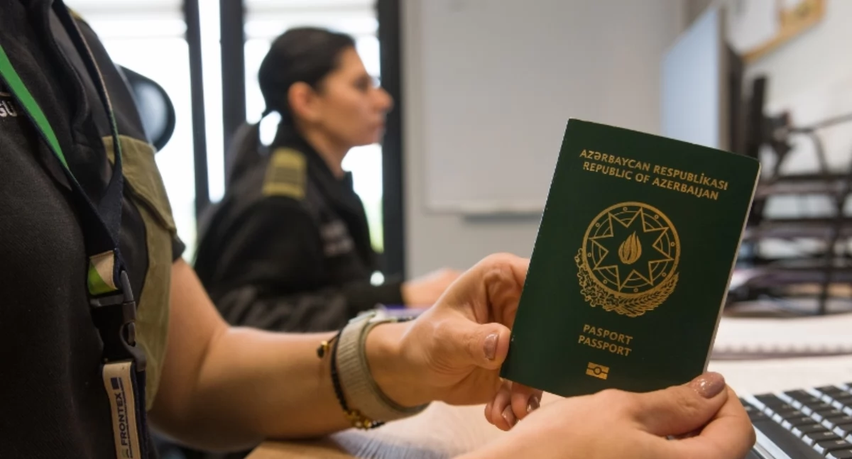 Obywatel Azerbejdżanu zatrzymany podczas kontroli w Bielsku-Białej: Ponad dwa lata nielegalnego pobytu w Polsce.