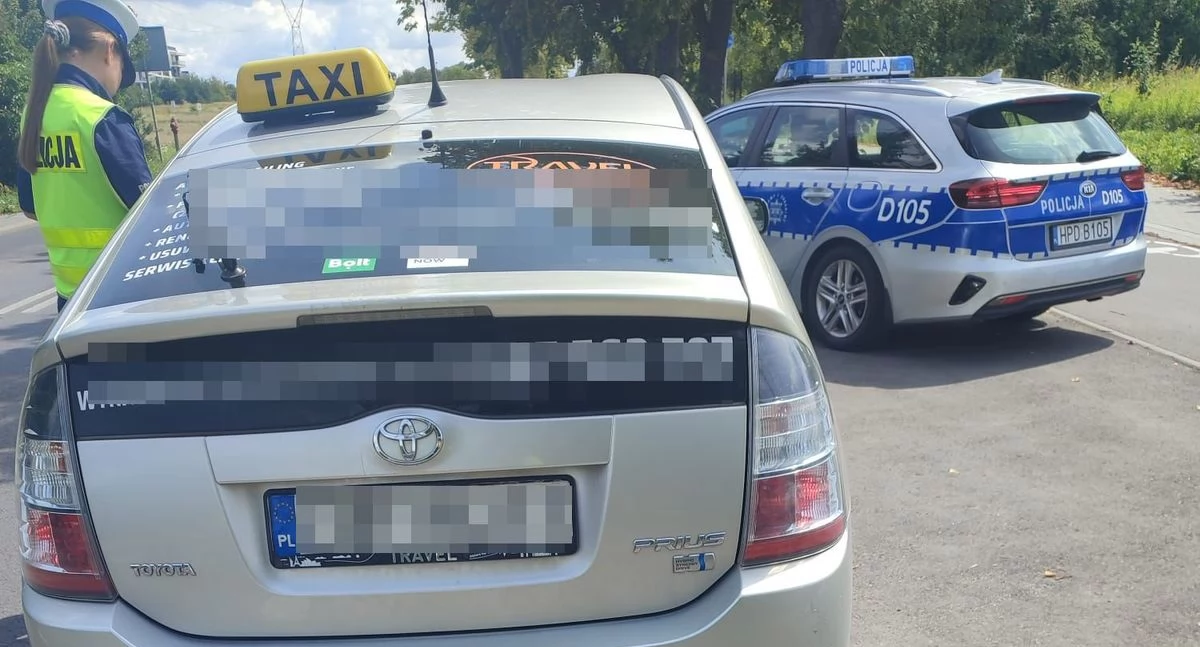 W Bielsku-Białej policja sprawdzała taksówkarzy i przewoźników na aplikację
