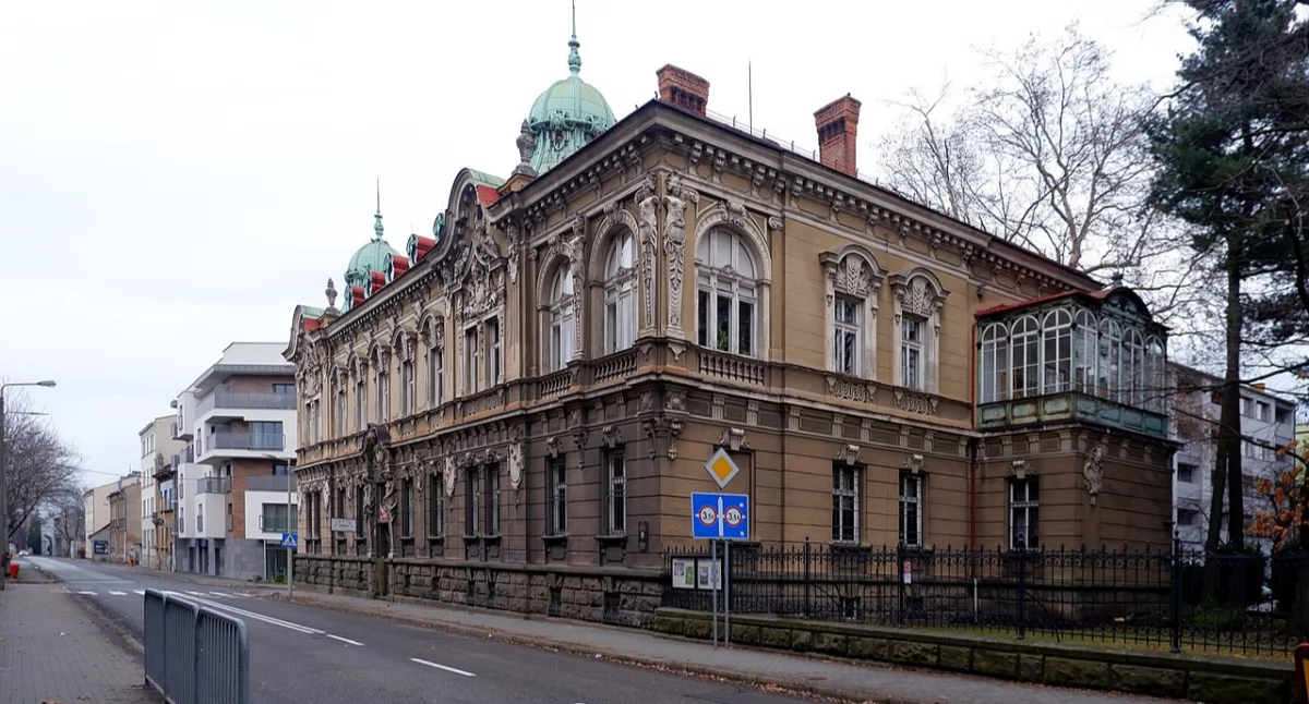  Pałacyk Rosta w Bielsku-Białej odzyska blask. Rozpoczęto przetarg na kompleksową renowację