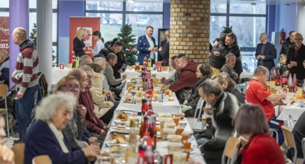 Prawie 250 osób zasiadło do wspólnej wigilii dla ubogich w Bielsku-Białej