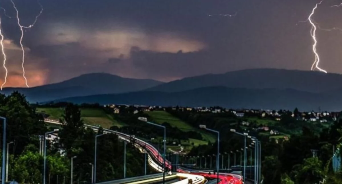 Alert pogodowy dla południowej Polski. IMGW ogłosiło najwyższy stopień alarmu